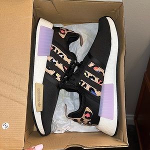 NMD_R1 W ADIDAS BRAND NEW WOMEN’S SNEAKER